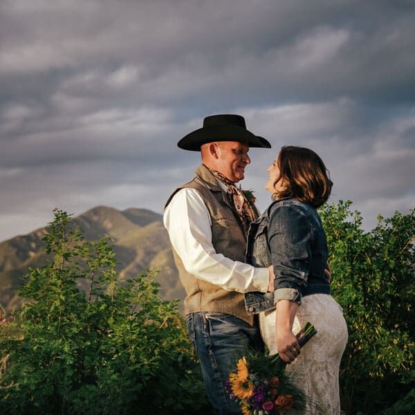 Dramatic sunset light for your wedding photos