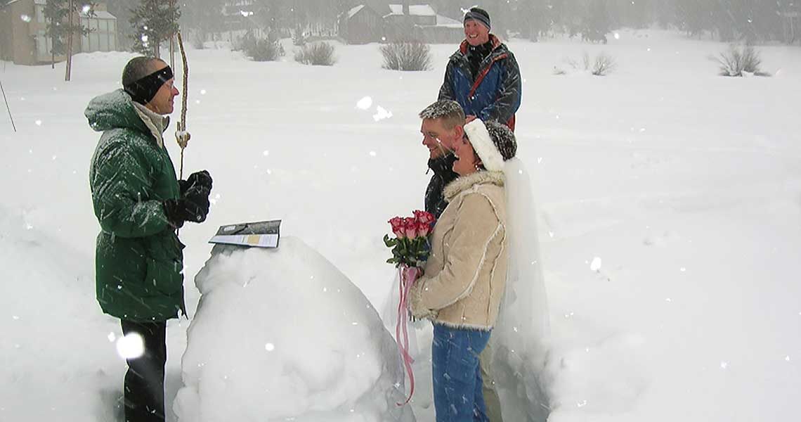 Dan Jones at a winter wedding